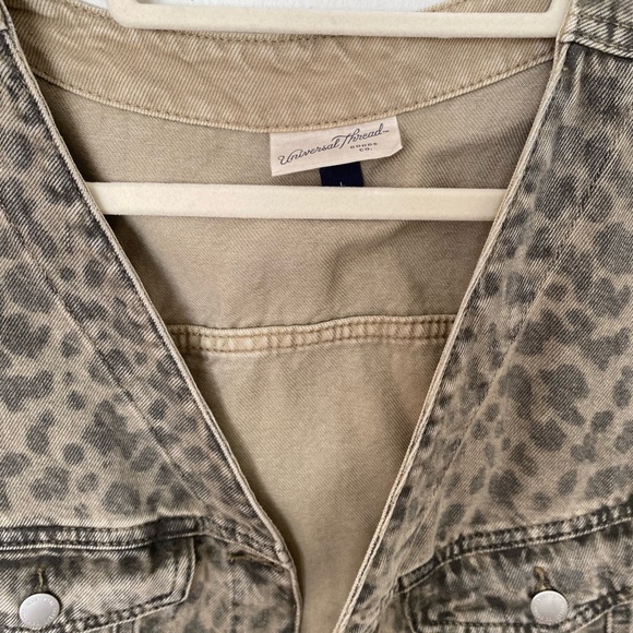Universal Thread Leopard Print Denim Jacket - Picture 2 of 3